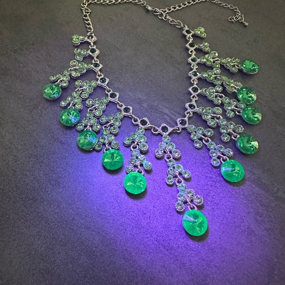 Jewelry - Vintage Uranium Green Glass Rhinestone Statement Necklace